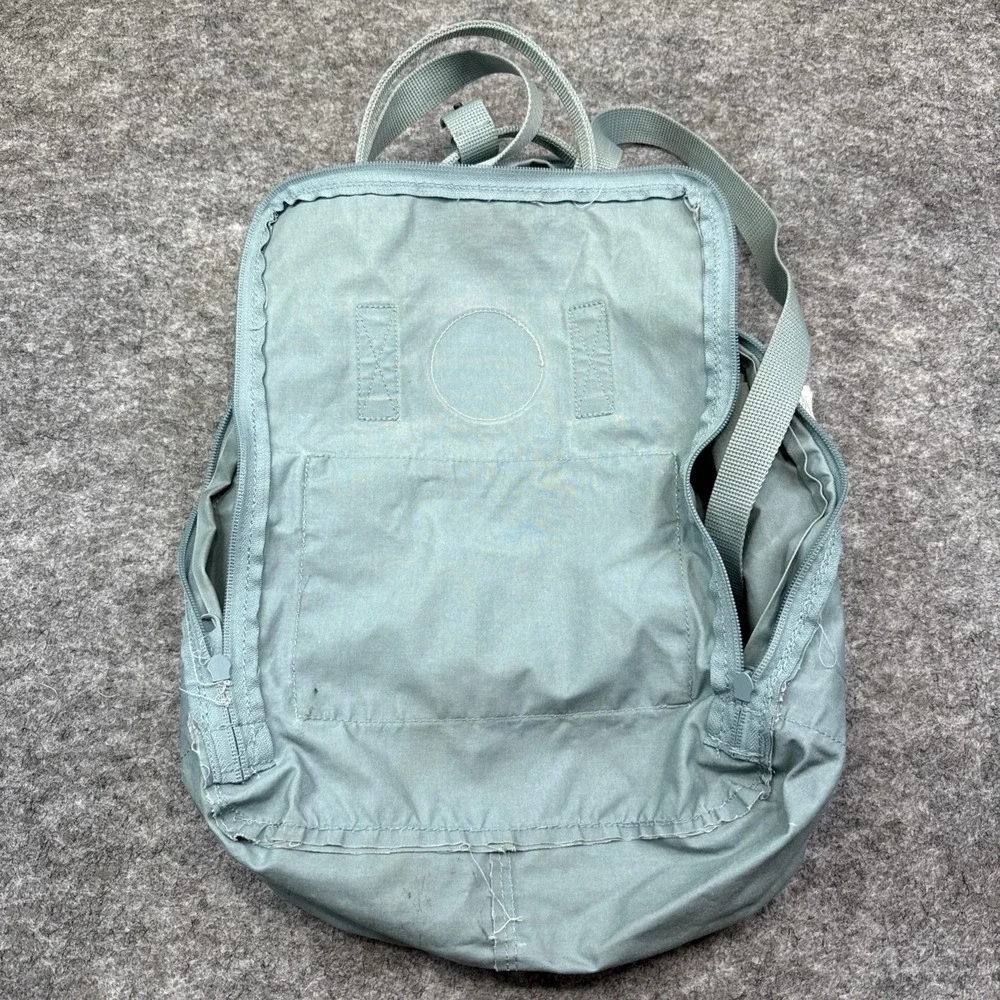 Fjallraven Kanken backpack blue water resistant quick dry pockets handles 23510
